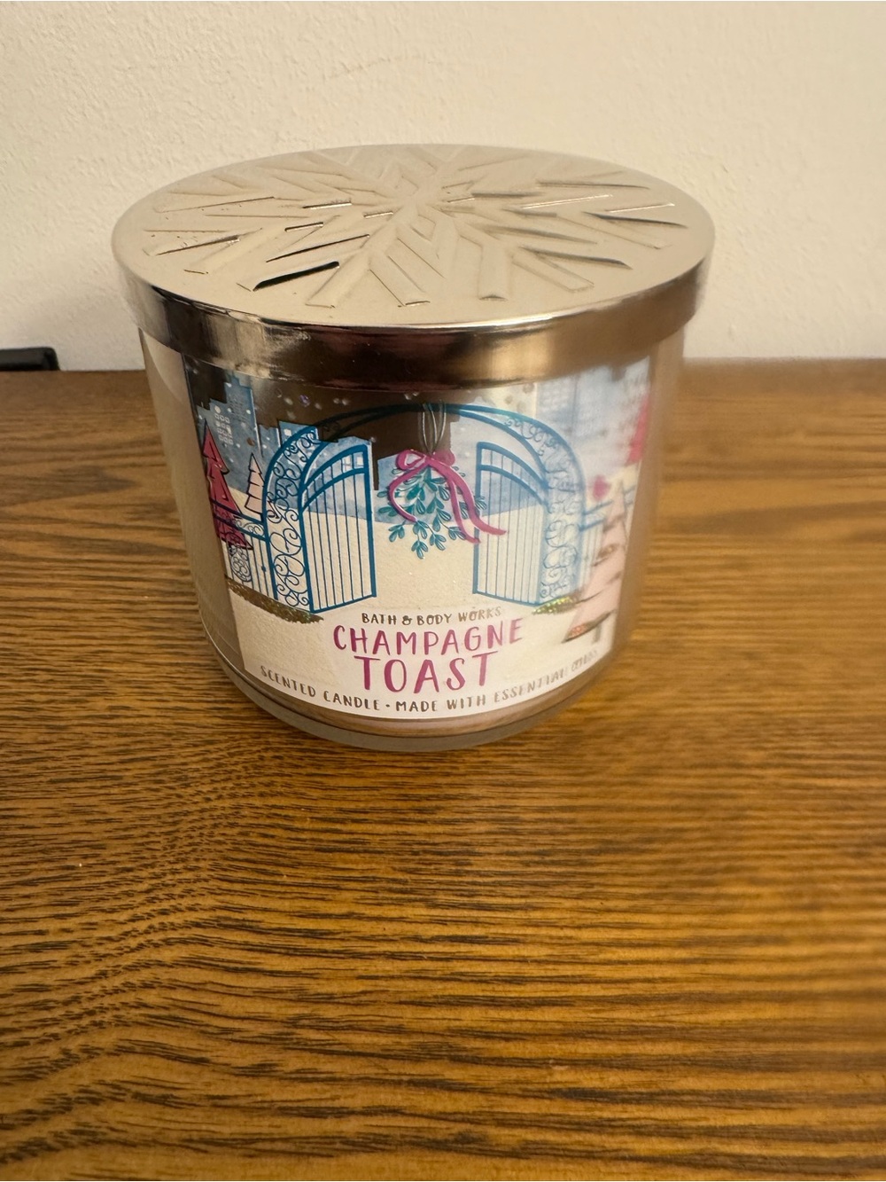 Bath & Body Works Champagne Toast Holiday 3-Wick Candle NWT 14.5oz